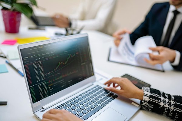 Cours de l'or : comprendre ses fluctuations et anticiper l'évolution des prix